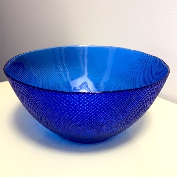 Arcoroc France 🦋 Vintage Blue Glass Art Textured Salad Bowl Centerpiece - Picture 6 of 16